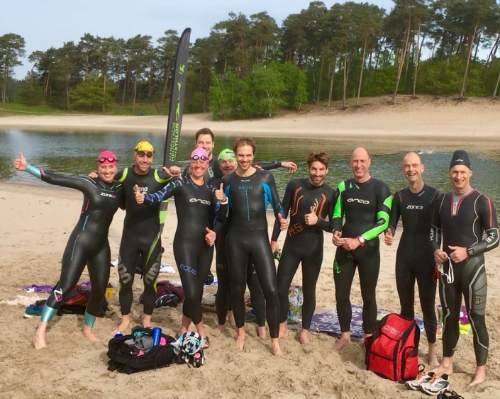 - Open Water Zwemmen training henschotermeer UHTT 705x563 - Nieuws - Open Water Zwemmen training henschotermeer UHTT 705x563 - Nieuws -