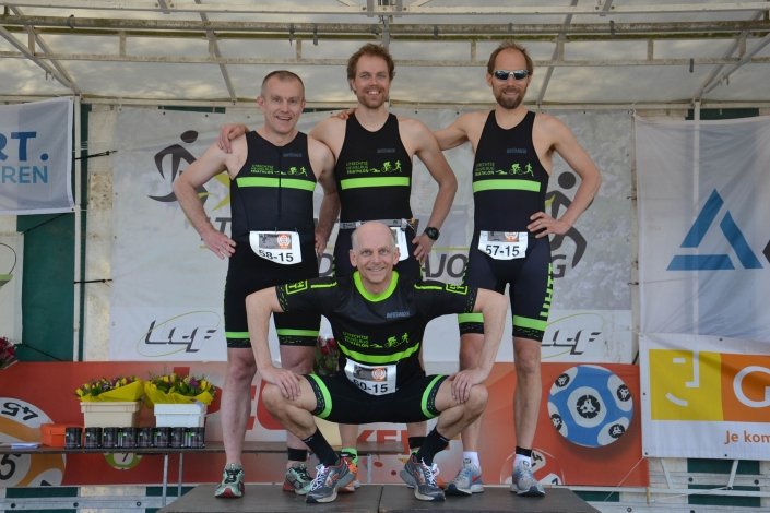 - UHTT Run Bike Run Team Geel Teamfoto 705x470 - Nieuws -