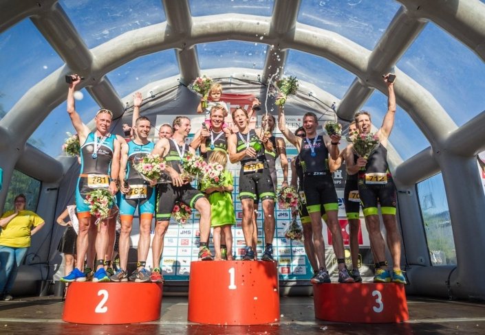 - sportteam van het jaar Utrechtse Heuvelrug Sportgala 705x488 - Nieuws - sportteam van het jaar Utrechtse Heuvelrug Sportgala 705x488 - Nieuws -
